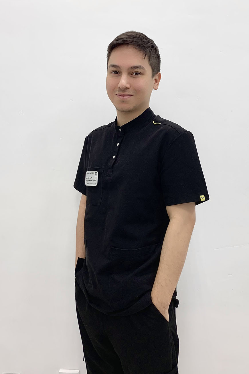 <span style="color: #1b1b1c;">Рихсибоев Бобур Обиджон Угли <span style="font-weight: 400;">(врач-стоматолог ортопед)</span></span><br>